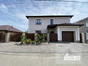 Дом 198м², 2-этажный, участок 4 сот.