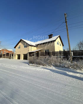 Дом 294м², 3-этажный, участок 4 сот.