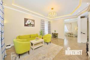 Дом 203м², 2-этажный, участок 9 сот.