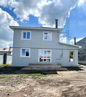 Дом 172м², 2-этажный, участок 4 сот.