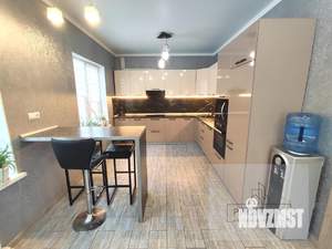 Дом 142м², 2-этажный, участок 4 сот.