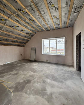 Дом 130м², 2-этажный, участок 4 сот.