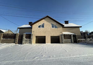 Дом 294м², 3-этажный, участок 4 сот.