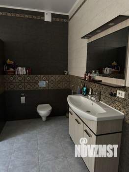 Дом 180м², 2-этажный, участок 4 сот.