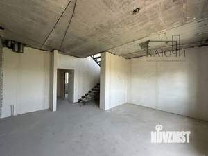 Дом 114м², 2-этажный, участок 4 сот.