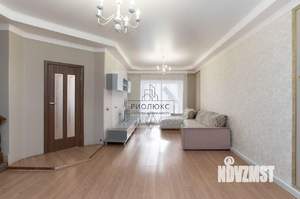 Таунхаус 160м², 3-этажный, участок 2 сот.