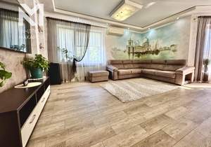 Дом 255м², 2-этажный, участок 7 сот.  