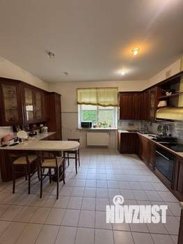 Дом 485м², 2-этажный, участок 12 сот.  