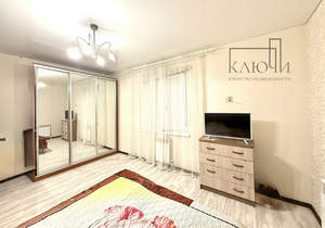 Дом 206м², 2-этажный, участок 9 сот.  