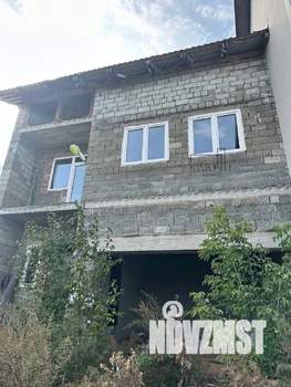 Таунхаус 285м², 2-этажный, участок 5 сот.  