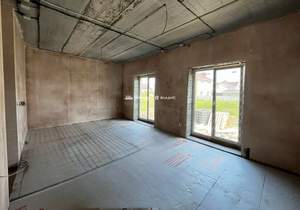 Дом 180м², 2-этажный, участок 5 сот.  