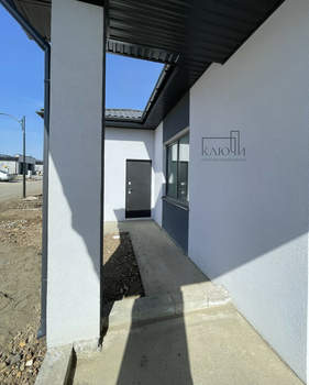 Дом 196м², 1-этажный, участок 6 сот.  