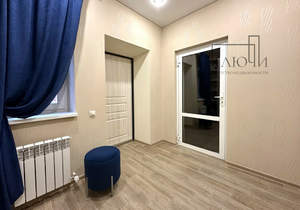 Дом 271м², 3-этажный, участок 3 сот.  
