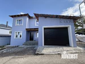 Дом 172м&sup2;, 2-этажный, участок 4 сот.  