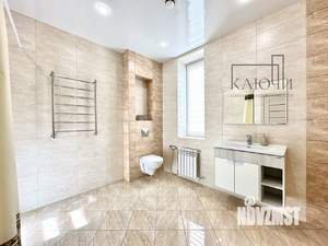 Дом 271м², 3-этажный, участок 3 сот.  