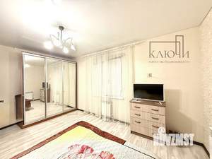 Дом 206м², 2-этажный, участок 9 сот.  