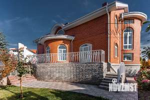 Дом 480м², 2-этажный, участок 11 сот.  