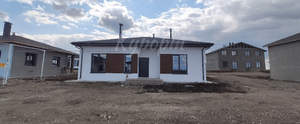 Дом 108м², 1-этажный, участок 6 сот.  