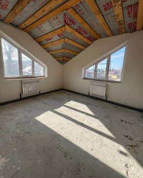 Дом 180м², 2-этажный, участок 5 сот.  