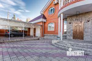 Дом 480м², 2-этажный, участок 11 сот.  