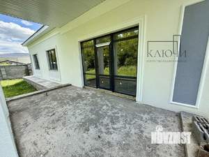 Дом 300м&sup2;, 1-этажный, участок 10 сот.  