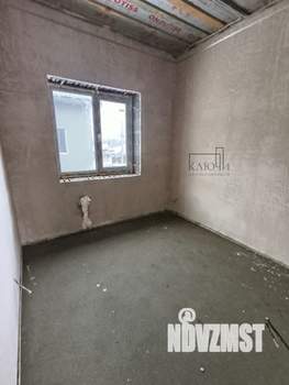 Таунхаус 90м², 2-этажный, участок 1 сот.  