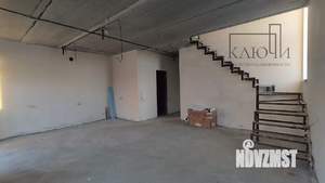 Дом 180м&sup2;, 2-этажный, участок 5 сот.  