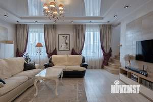 Таунхаус 323м², 3-этажный, участок 3 сот.  