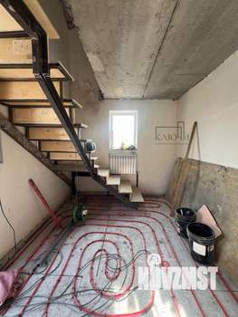 Дом 180м², 2-этажный, участок 5 сот.  