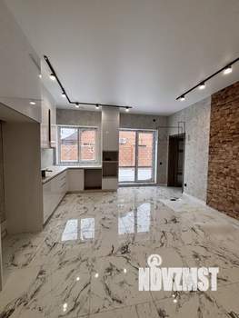 Дом 220м², 1-этажный, участок 4 сот.  