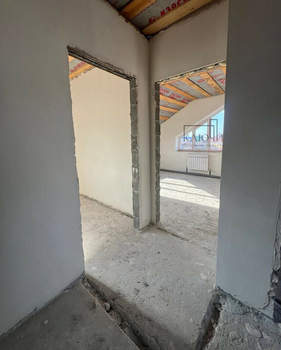 Дом 180м², 2-этажный, участок 5 сот.  
