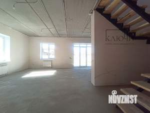 Дом 206м², 2-этажный, участок 5 сот.  