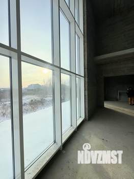 Дом 300м&sup2;, 3-этажный, участок 3 сот.  