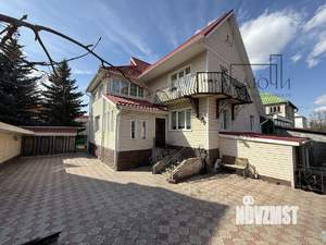 Дом 319м², 3-этажный, участок 7 сот.  