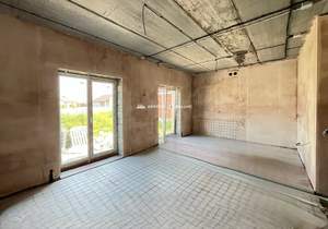 Дом 180м², 2-этажный, участок 5 сот.  