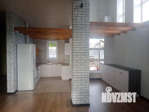 Дом 175м², 2-этажный, участок 9 сот.  