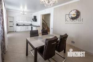 Дом 166м&sup2;, 2-этажный, участок 6 сот.  