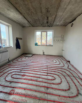 Дом 180м², 2-этажный, участок 5 сот.  