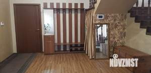 Дом 361м², 2-этажный, участок 10 сот.  