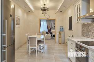 Таунхаус 323м², 3-этажный, участок 3 сот.  