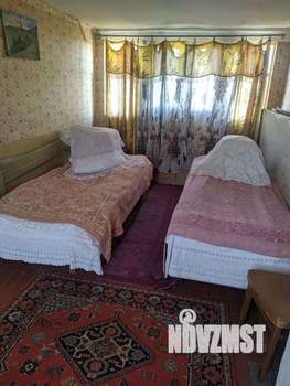 Дом 32м², 2-этажный, участок 6 сот.  