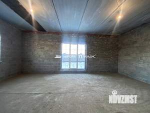 Дом 240м&sup2;, 2-этажный, участок 4 сот.  