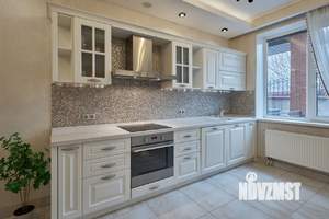 Таунхаус 323м², 3-этажный, участок 3 сот.  