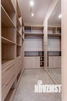 Дом 204м², 1-этажный, участок 10 сот.  