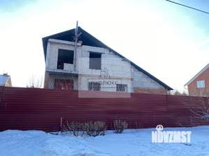 Дом 220м², 2-этажный, участок 11 сот.  