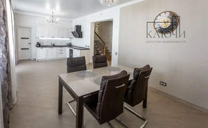 Дом 166м&sup2;, 2-этажный, участок 6 сот.  