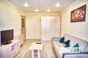 1-к квартира, посуточно, 56м2, 1/1 этаж