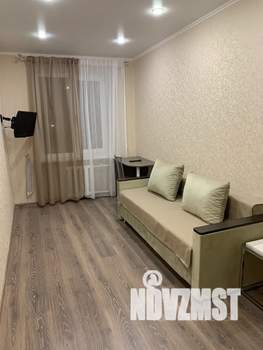 Студия квартира, посуточно, 43м2, 2/5 этаж