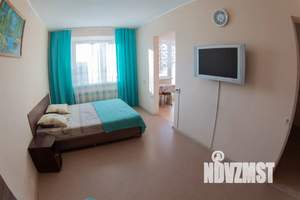 1-к квартира, посуточно, 33м2, 5/10 этаж