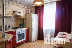 2-к квартира, посуточно, 40м2, 3/5 этаж